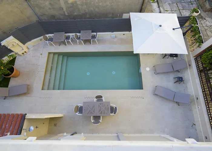 לינה וארוחת בוקר Morrone