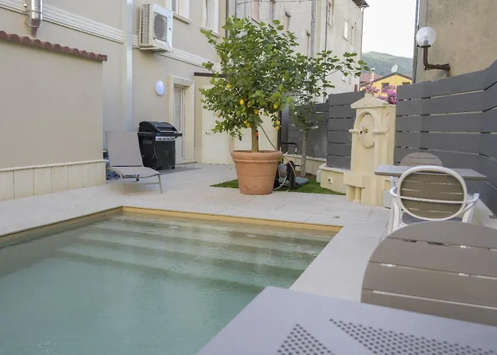 Morrone לינה וארוחת בוקר Marano Marchesato